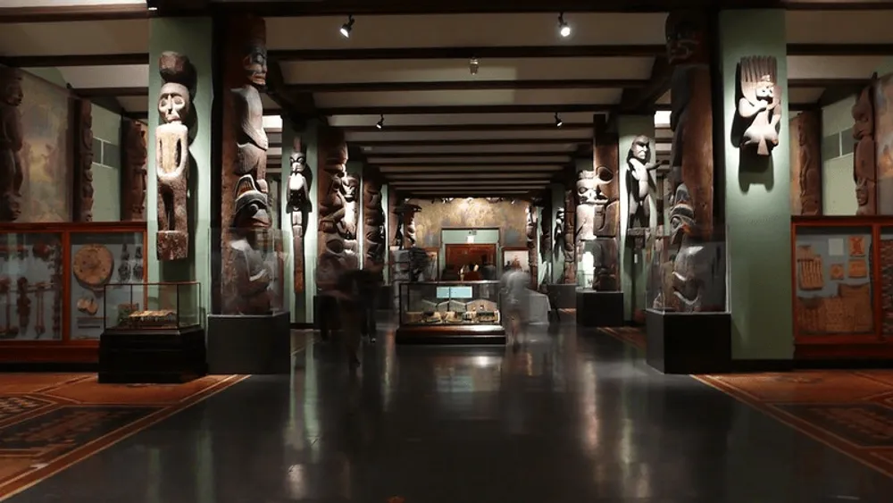 Site documentation — AMNH Northwest Coast Hall — View 4